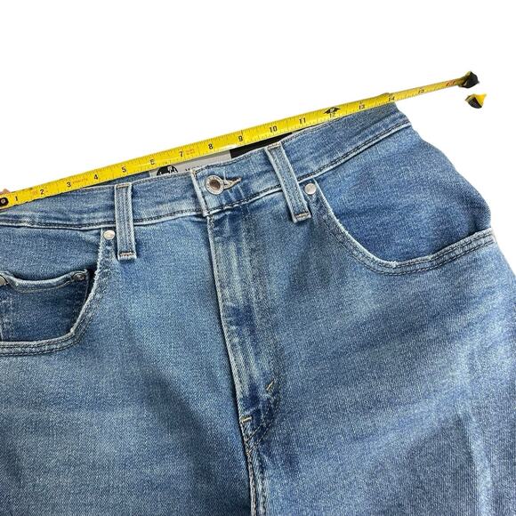 Levi’s SilverTab Mom Jeans 28 Distressed Ripped Straight Leg Blue Denim - Picture 5 of 10